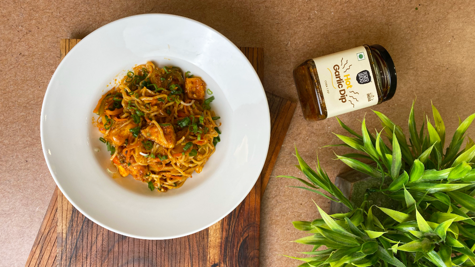 PANEER HOT GARLIC MAGGI